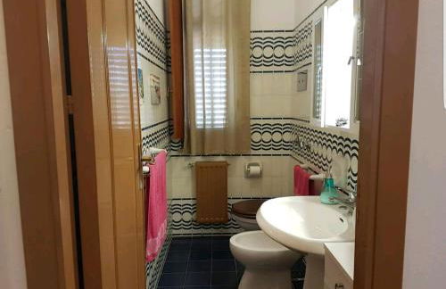 Villa del Golfo Urio with swimming pool shared by the two apartments it is essential to have a car - Foto 78