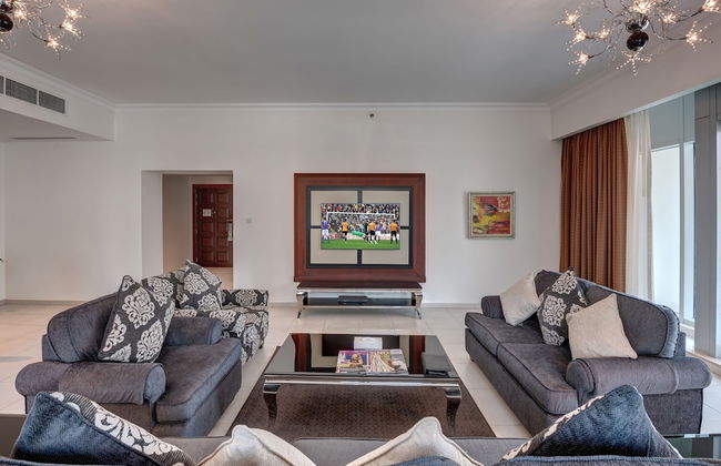 Marina Hotel Apartments - Photo 15