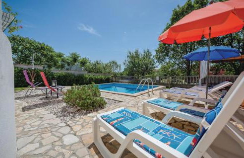 Three-Bedroom Holiday Home In Nedescina - Foto 6