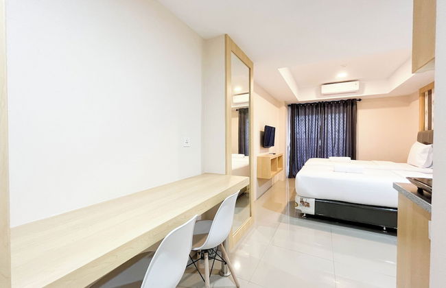 Comfortable And Tidy Studio De Prima Apartment - Foto 3