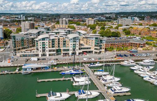 Once Upon a Tide - Stylish Apartment in the Heart of Poole - Foto 26