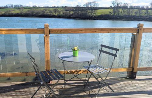 Estuary's Rest Studio Apartment at Galwad Y Mor - Foto 12