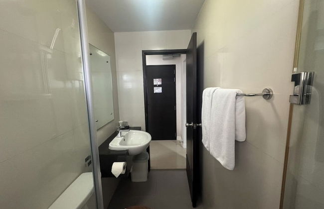 Palette Bella B All Suites Bangkok Hotel - Photo 57