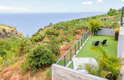 House - sleeps 3 free parking garden & jacuzzi - Foto 5