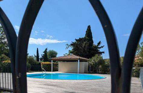 Joli rez de jardin piscine - Foto 24