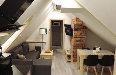 Na Świerkowym Strychu - Photo 17