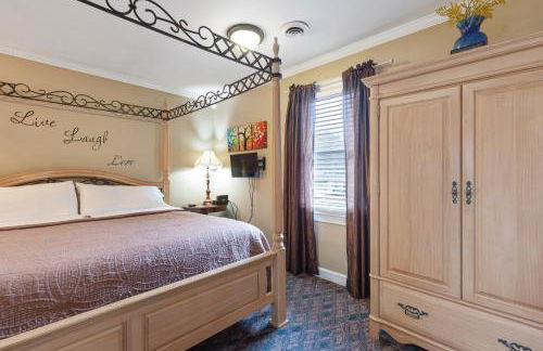 Brenda Lee History 4BR Retreat Pool Hot Tub - Photo 39