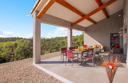 Gorgeous Home In Labeaume With Kitchen - Photo 10