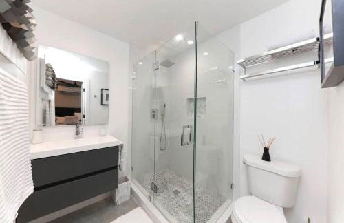 5BD 3BA - Black&White ArtBNB - Antique Row WPB - Foto 19