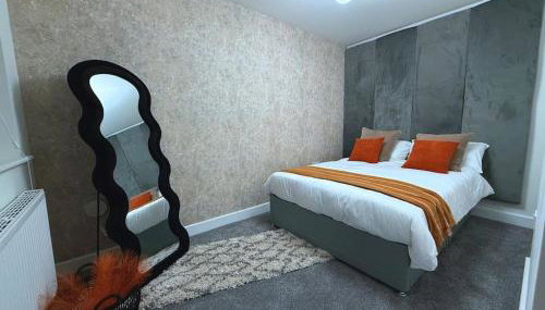 Adeluxe Home - Luxury 2 Bedroom Entire House with Free WiFi, Disney, Netflix and Amazon Prime Included - Foto 2