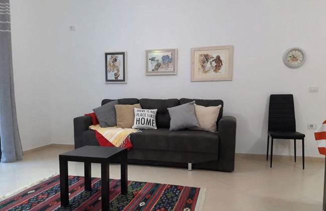 2 Bed Apt Sleeps 6 -balcony - 5-mins From Seaside - Foto 7