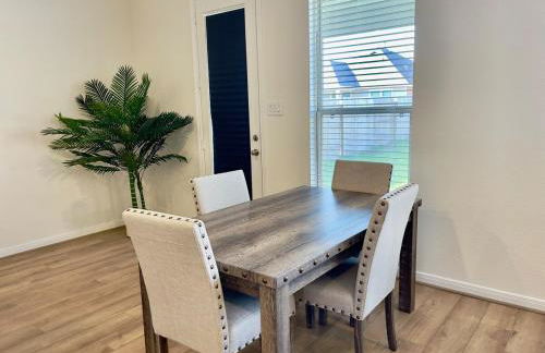 Spacious 3BR with Loft and Patio - Foto 10