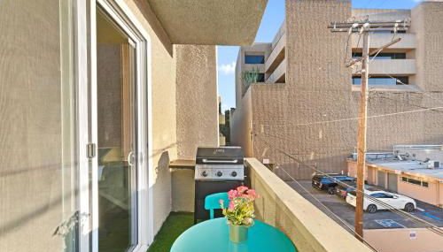 Beverly Hills Chic 2 bed 2bath with Patio and Parking 309 - Foto 5