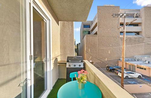 Beverly Hills Chic 2 bed 2bath with Patio and Parking 309 - Foto 5