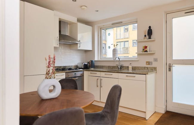The Queen s Park Getaway - Adorable 2bdr Flat With Terrace - Foto 13