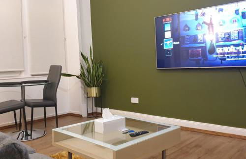 Newly Furnished Flat 4 Minutes Walk To Metro - Foto 5