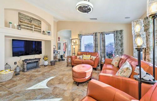 Close to Golf and Hikes! Goodyear Retreat with Pool - Foto 3