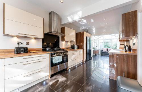 Large Home near Edgbaston Stadium, UOB & QE hospital sleeps 6 - Foto 22