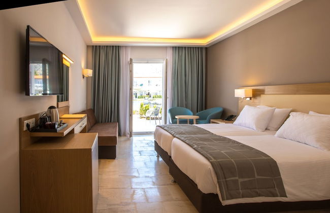 Paleros Beach Resort - Foto 2