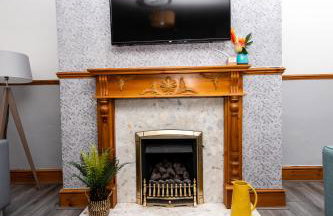 Greenbourne - 4 bedrooms Sleeps 8 free parking - Foto 22