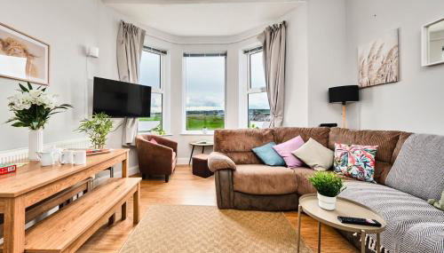 Family Seaside Apt with Bunk Room- Dunluce Green 2 - Foto 2
