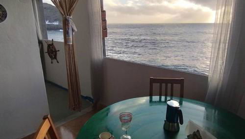 La casa con terraza privada sobre el mar - Foto 5