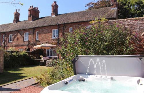 Cottage with log burner and hot tub in shropshire - Foto 14