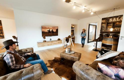 NEU - Wild Western Wohnung - 110 qm umgeben von Pferden am Fluss - Foto 1