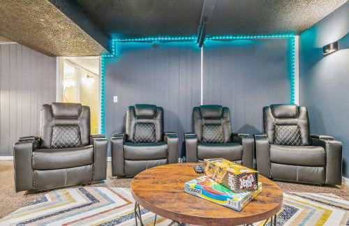 HotTub, Theater, Kings, & Firepit - NearWesley - Foto 35