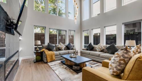 Luxurious Newly Built 5BR 5BA | Rooftop W/ Grill - Foto 3, Other