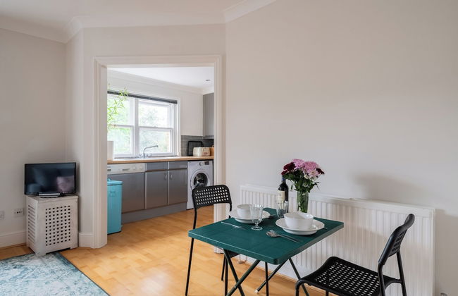 Putney Perfection - Photo 10