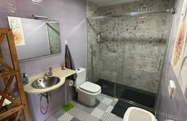 Bonito Chalet en Benidorm, negocios, estudios, salud - Foto 13