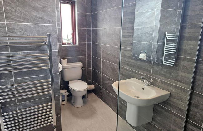 Leap Year Cottage by Lake Beaghcauneen in Clifden - Foto 13