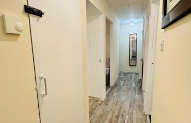 Swanky3Bed HomeModern Kitchen - Foto 32