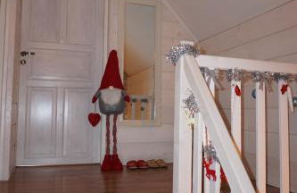 Uroczy Domek z Kominkiem - Foto 12