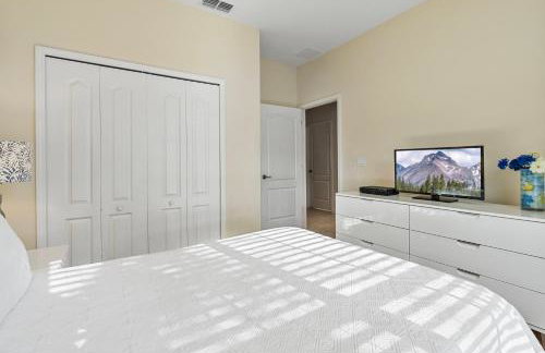 Amazing 5BD and 4BH 6 miles from Disney - Foto 12