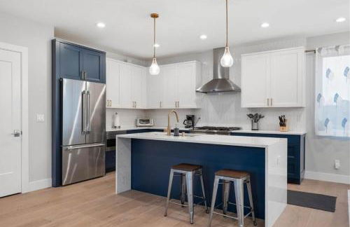 New House with Chef's Kitchen and Spa-like Suite - Foto 14