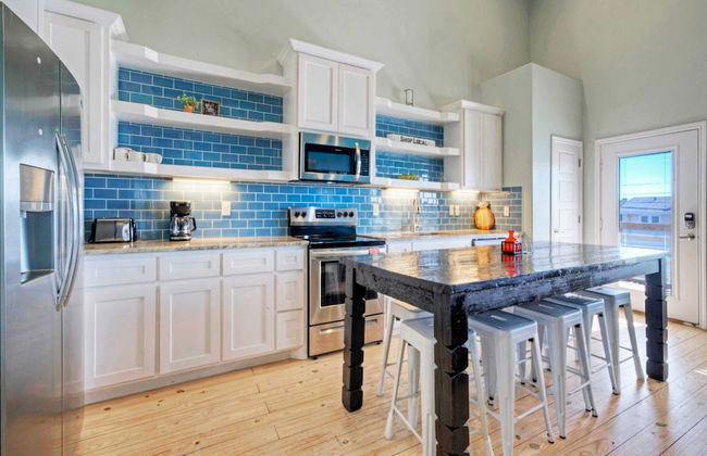 Sleeps 26 2 Homes w/ Waterfront Pool + Boat Dock Laguna Village Escape - Foto 12