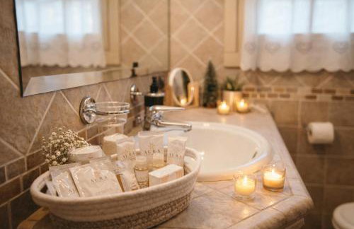 Luxury Tricolare con 6 posti letto e Giardino Privato-Garage & WIFI - Photo 17