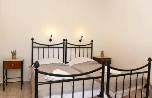 Atropos Varvara - Foto 4