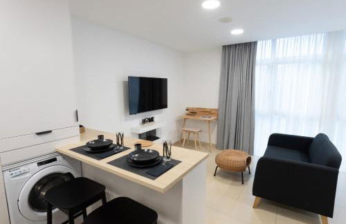 Miniloft Cee con Wifi en el centro del pueblo - Foto 1