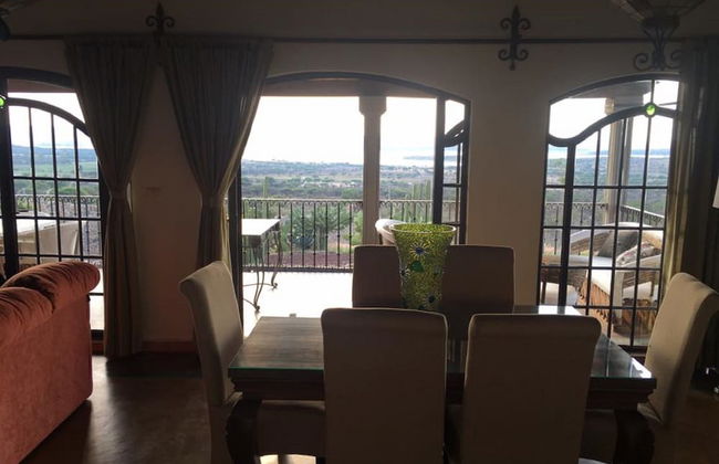 Villa View - Photo 13