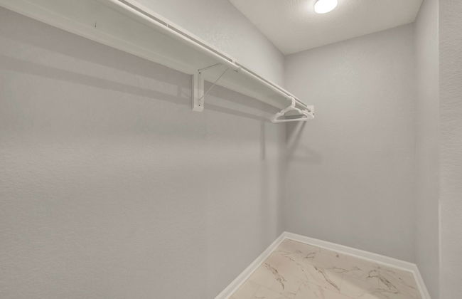 Spacious & Homey 4br/3ba W/amenities Near Downtown - Foto 31