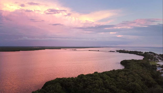 Atardecer sobre el centro Wotoch Aayin