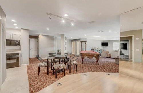 Villa with Pickleball - BB court - Pool - Foto 43