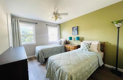 Private Estate, walk to Princeton downtown, 3 Bedrooms, 2 Bath, with Free Parking - Photo 35