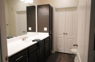 Charming 2 bedroom, 2 bath apartment - Foto 15