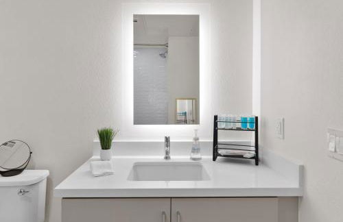 Bright Studio on Sunset Blvd Pool, Parking, Gym - Foto 5