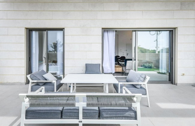 Stylish Coastal Oasis by Sea N' Rent - Foto 32