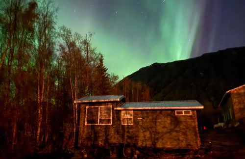 Tiny Home at Bear Mountain -Only 25 Min from Anchorage, Great Central location-Cute & Comfortable - Foto 6